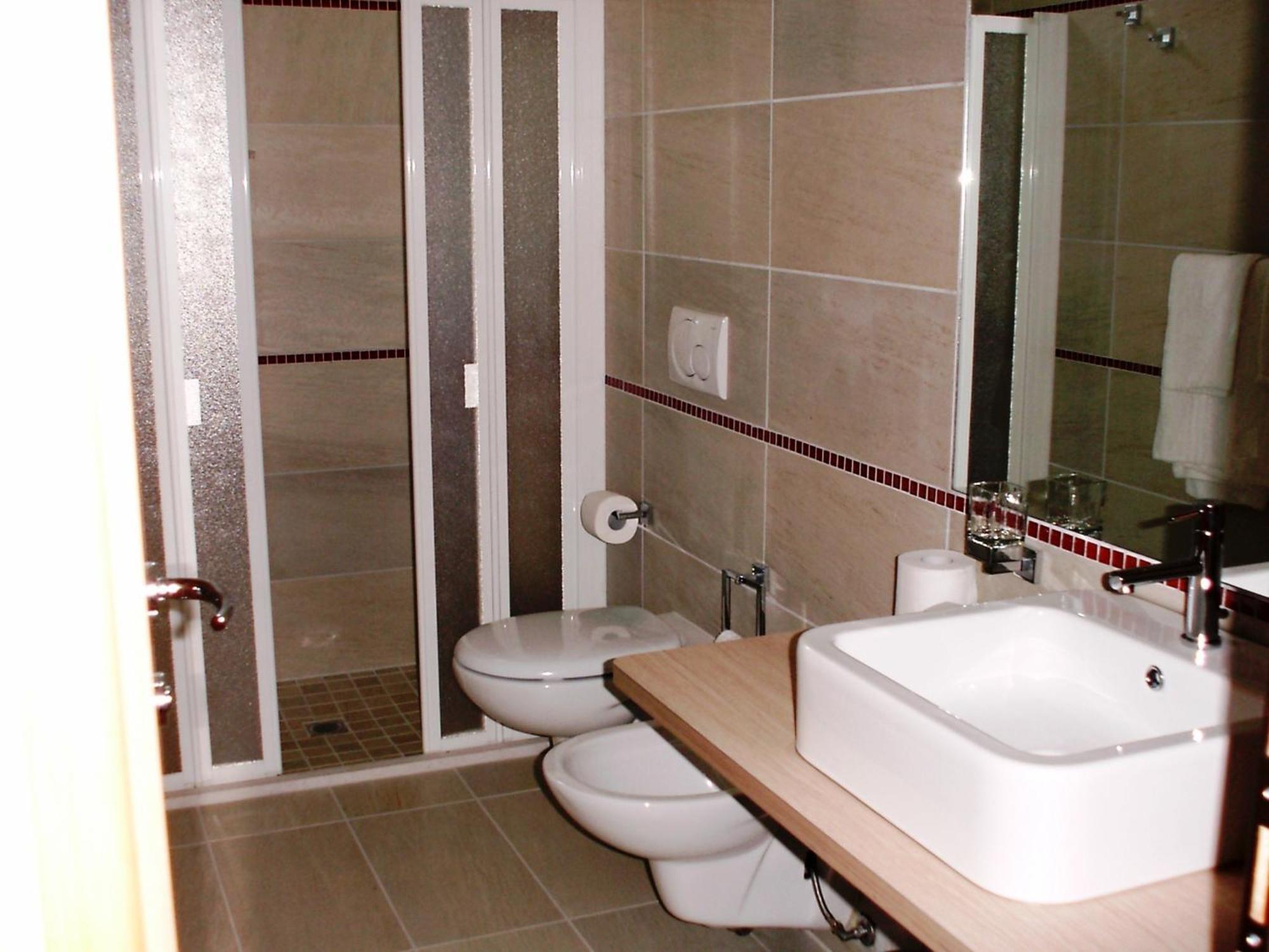 Hotel Capitol San Mauro Mare Zimmer foto