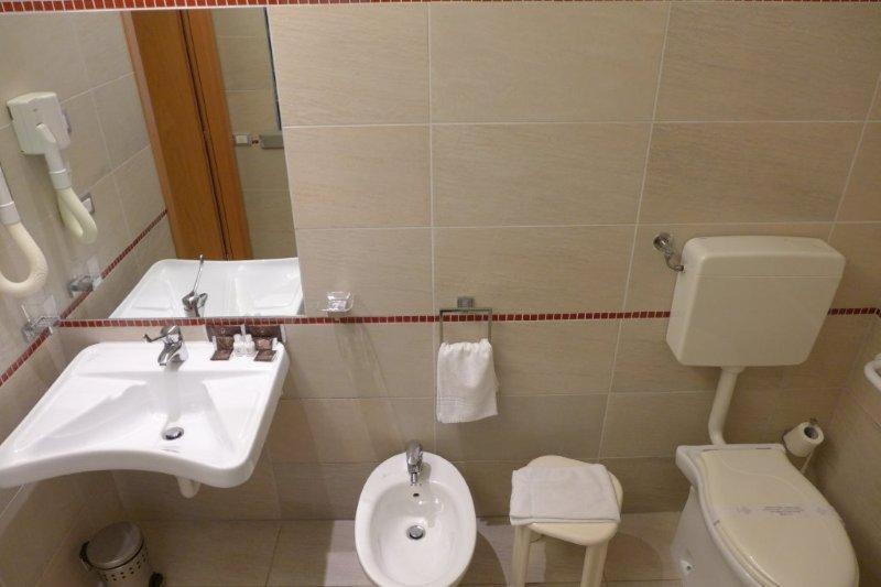 Hotel Capitol San Mauro Mare Zimmer foto